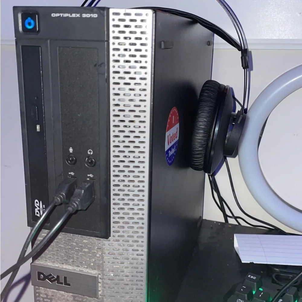 35in computer with a pc 1tb of memory 8g Ram